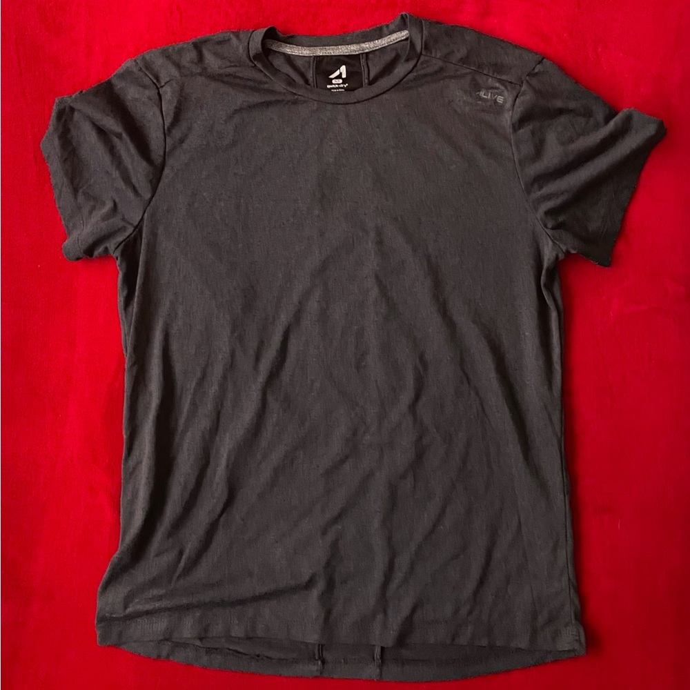 Alive Men's Short Sleeve Qwick-Dry Dark Gray Pullover Workout Gym T-Shirt Sz: M